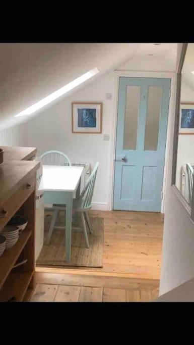 Amazing Seaside Loft Apartment With Sea Views . Sennen Cove Bagian luar foto
