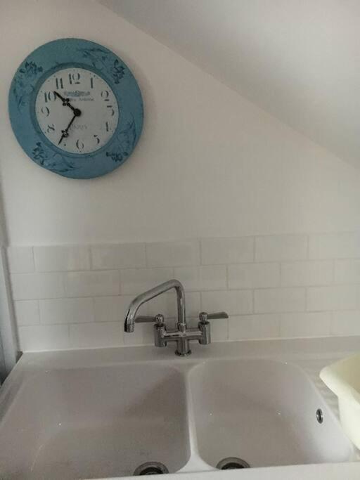 Amazing Seaside Loft Apartment With Sea Views . Sennen Cove Bagian luar foto